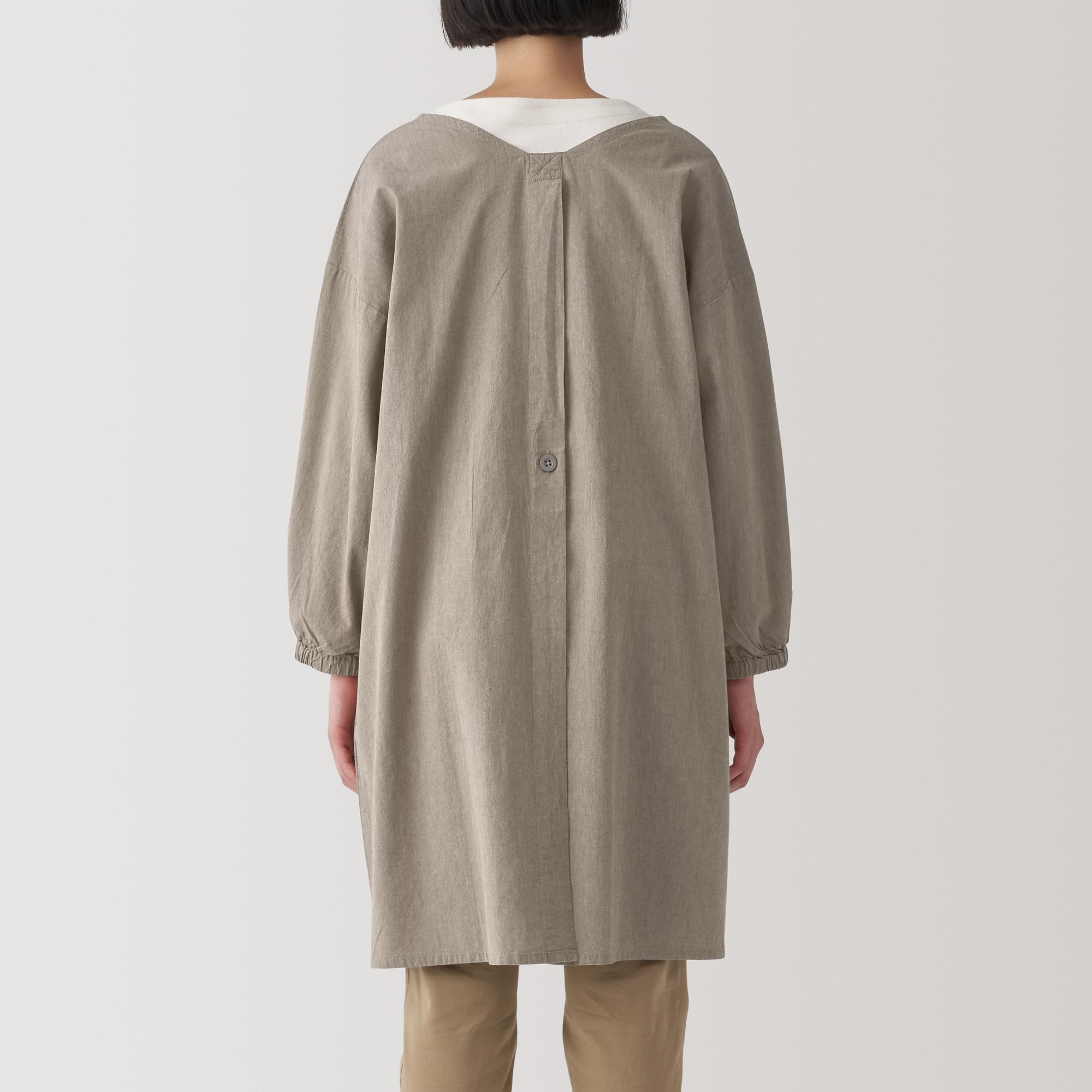 Amazon｜無印良品 着脱しやすい 割烹着 ダークベージュ